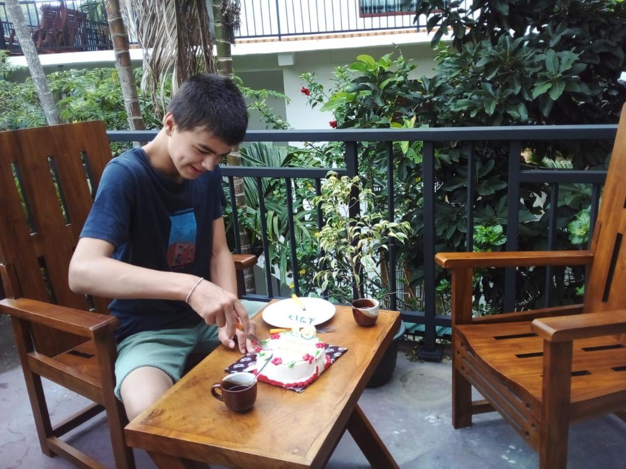 Misty Heaven Bed & Breakfast Ella Bagian luar foto
